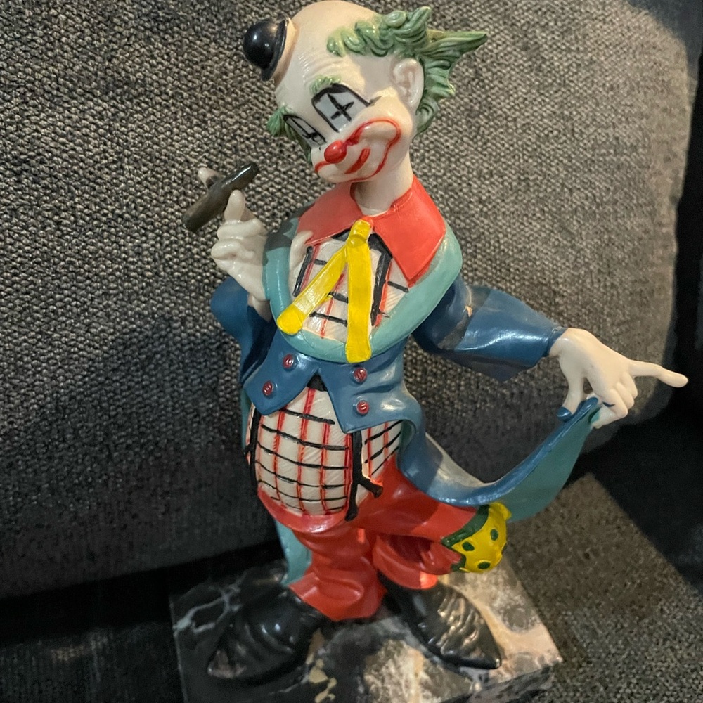 Vintage Fontanini Clown Figurine Smoking  Cigar with Genuine Carrara Marble Base